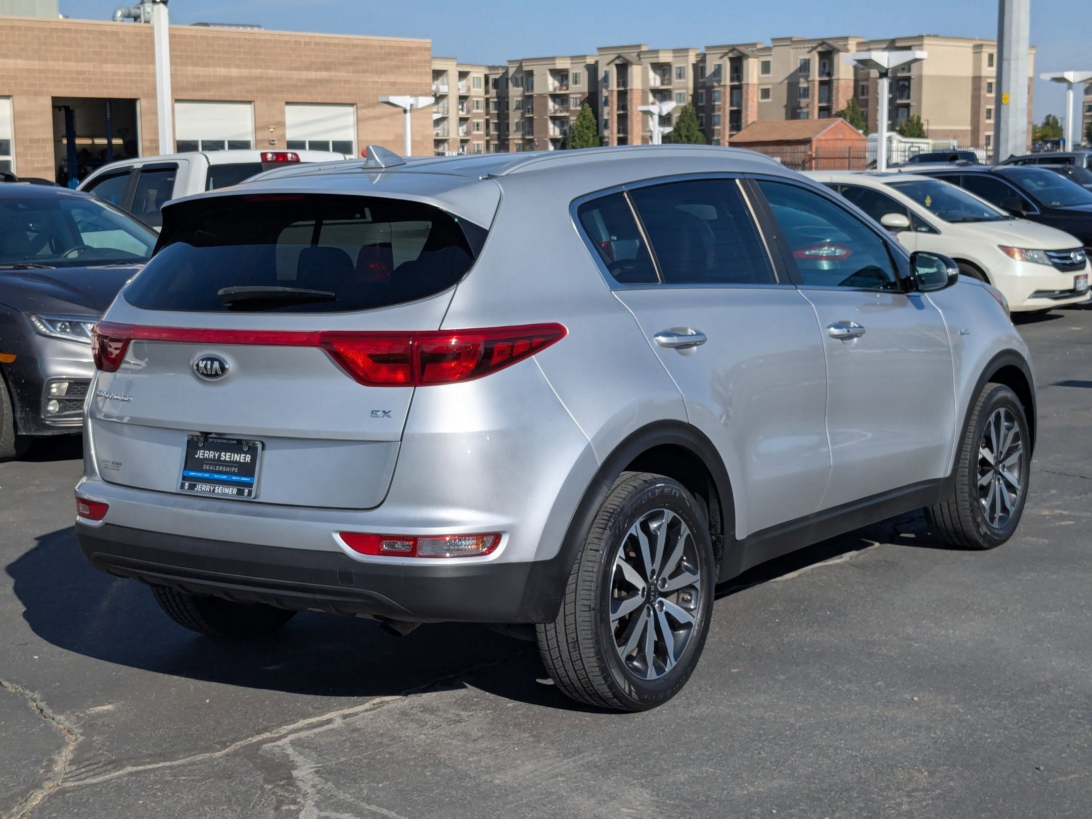 2018 Kia Sportage EX photo 2