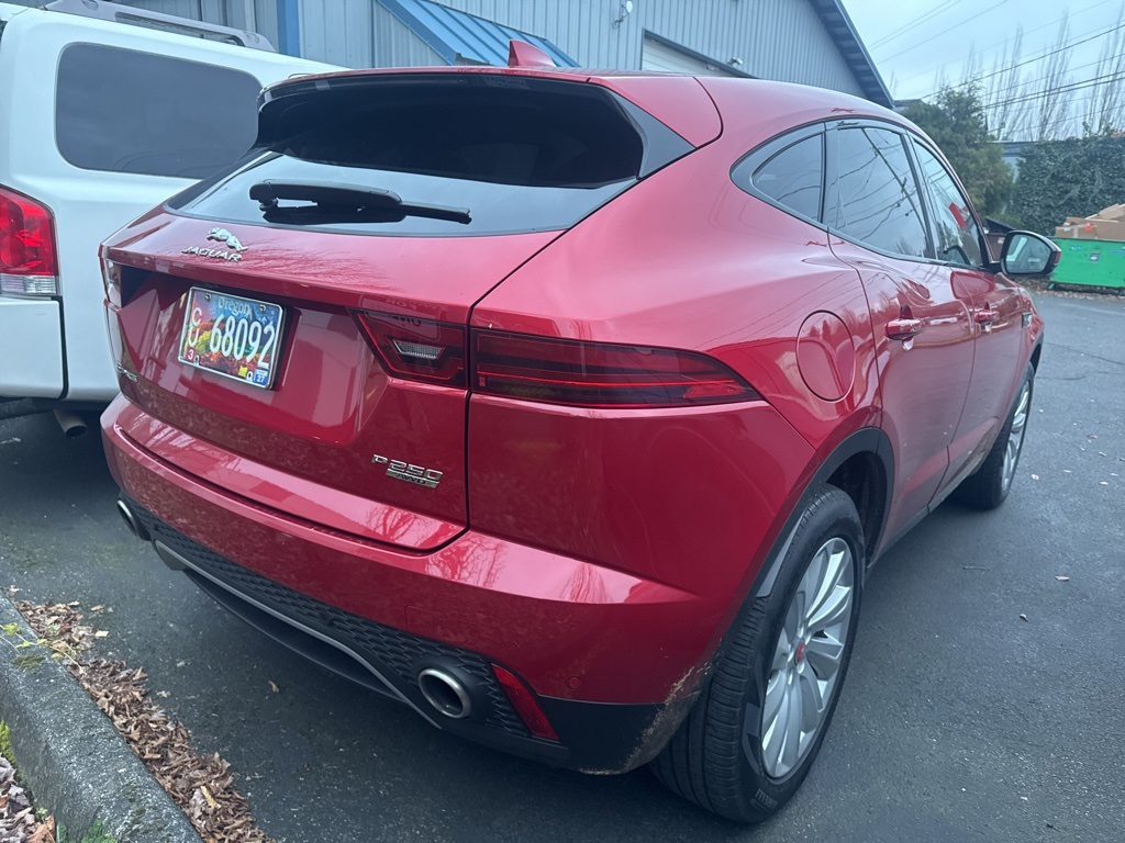 2019 Jaguar E-PACE SE photo 4