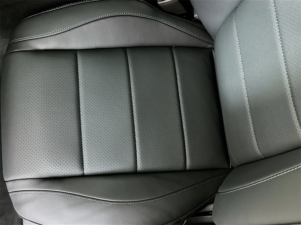 2026 Mercedes Benz GLE 350 4MATIC photo 18