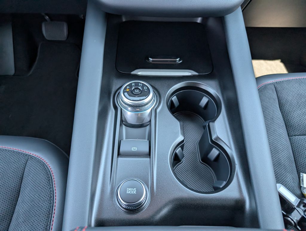 2025 Ford Explorer ST photo 13