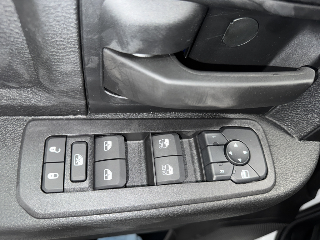 2025 Ram 2500 Tradesman photo 29