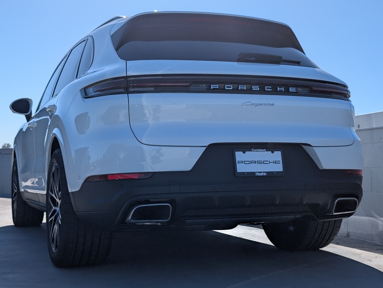 2026 Porsche Cayenne photo 3