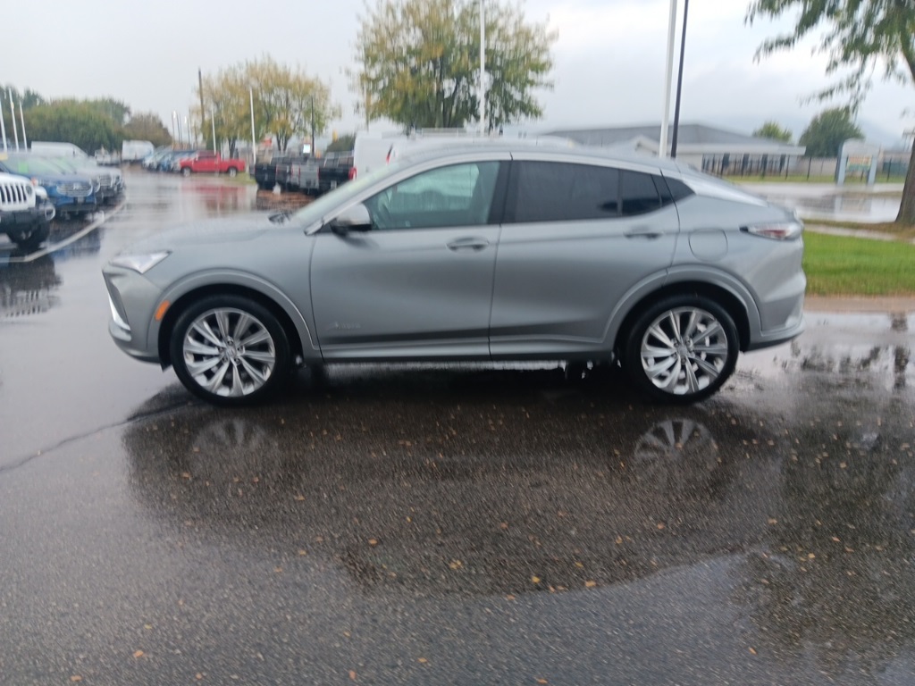 2024 Buick Envista Avenir photo 8