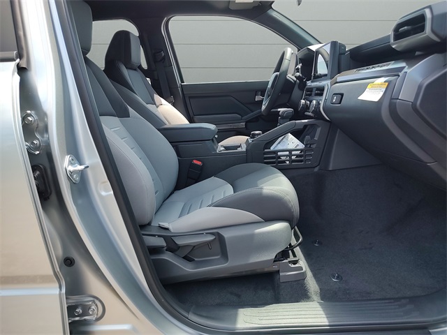 2025 Toyota Tacoma TRD Sport photo 30