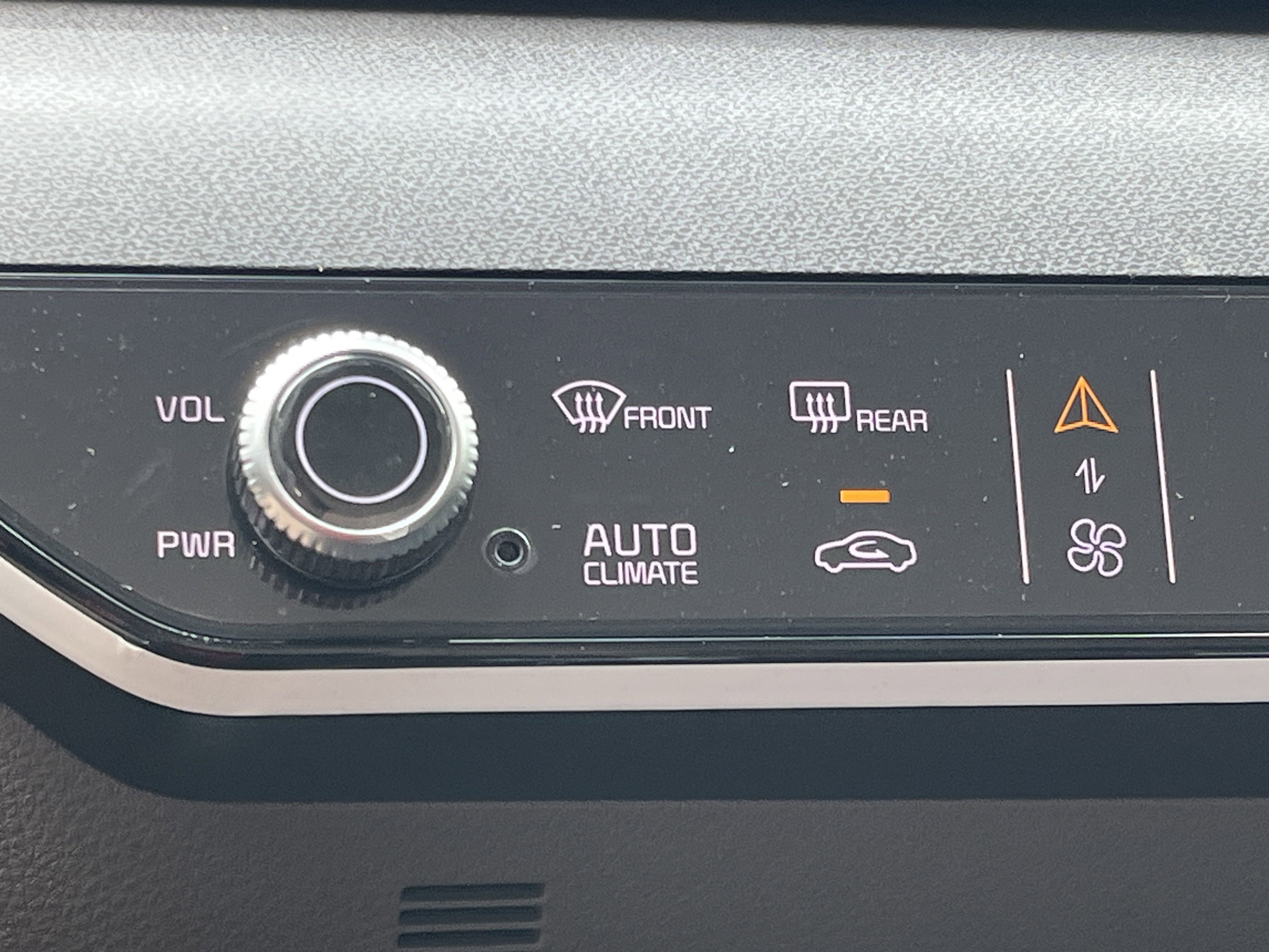 2026 Kia Carnival EX photo 2
