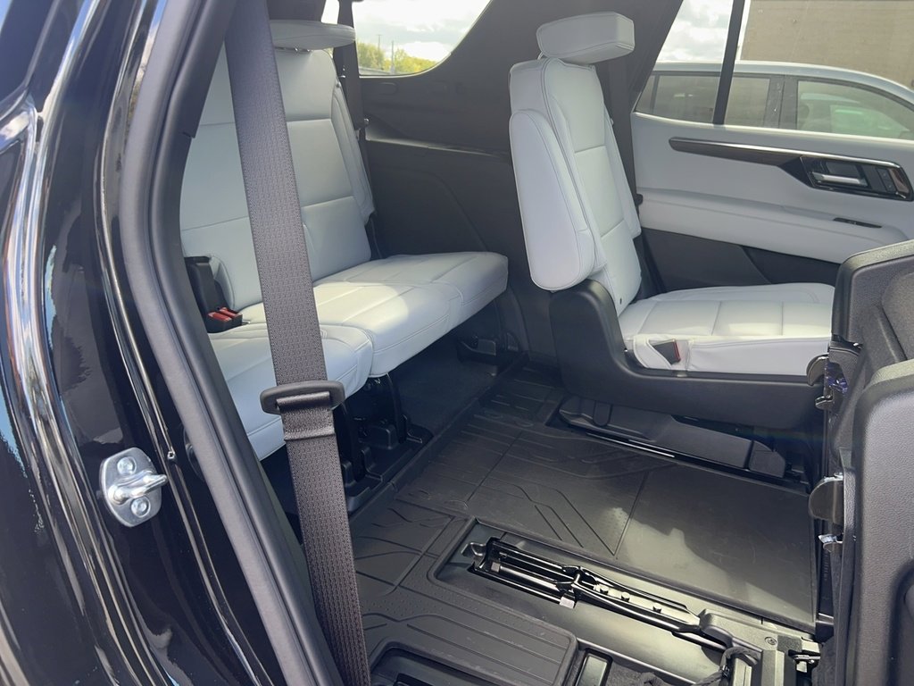 2026 Chevrolet Tahoe Premier photo 4