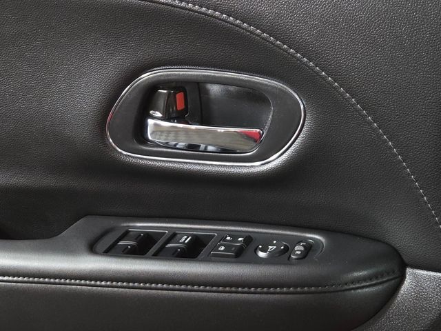 2018 Honda HR-V EX-L photo 25