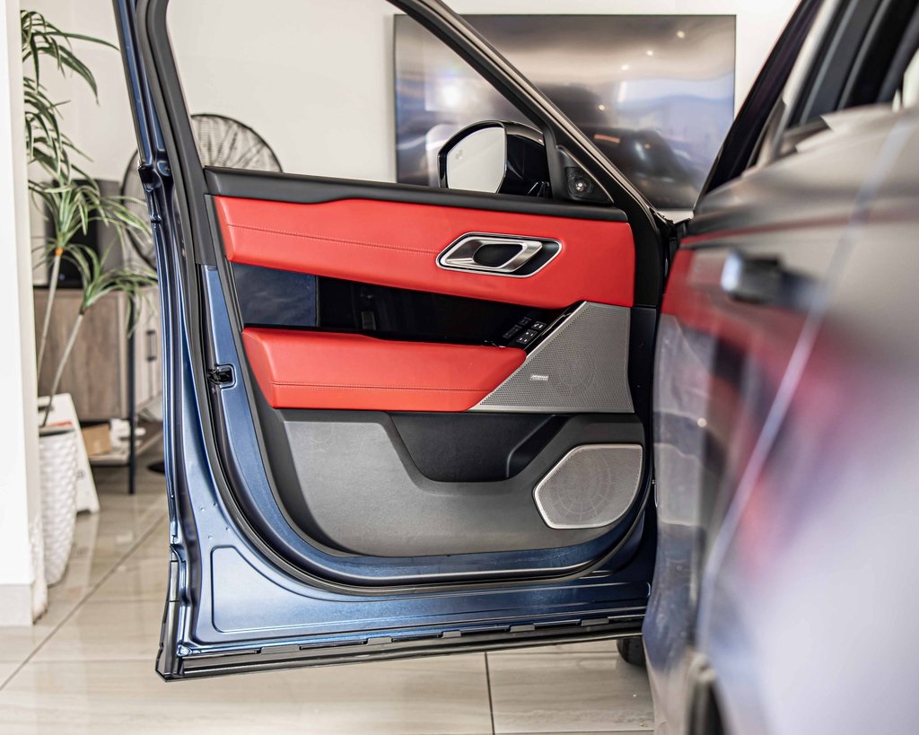 2020 LAND ROVER RANGE ROVER VELAR - Image 32