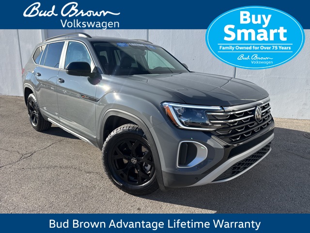 2026 Volkswagen Atlas Atlas Peak Edition's photo