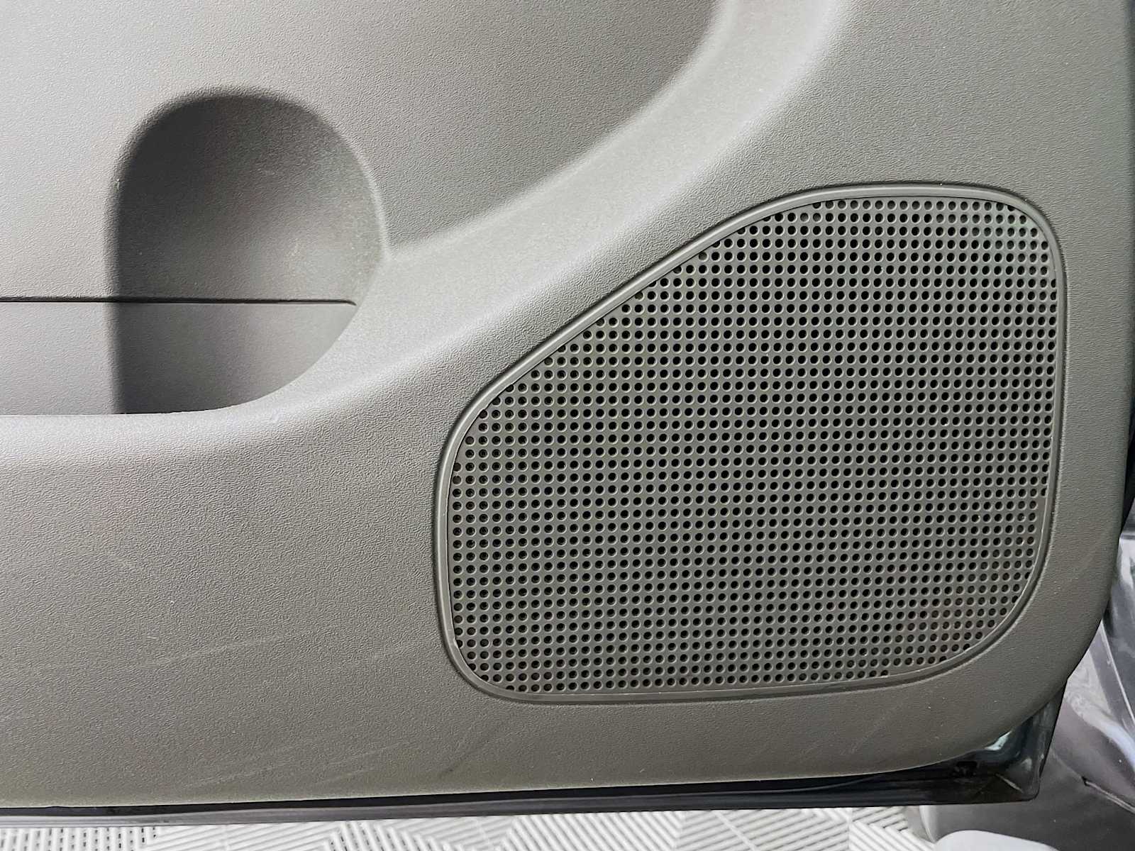 2021 Nissan Frontier SV photo 14