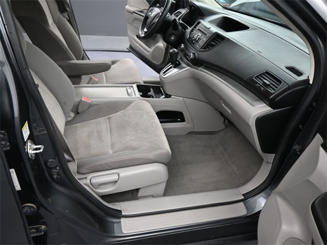 2013 Honda CR-V LX photo 9