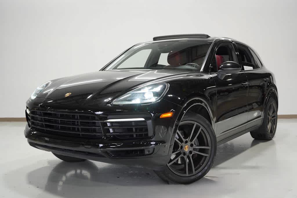 2019 Porsche Cayenne Base's photo