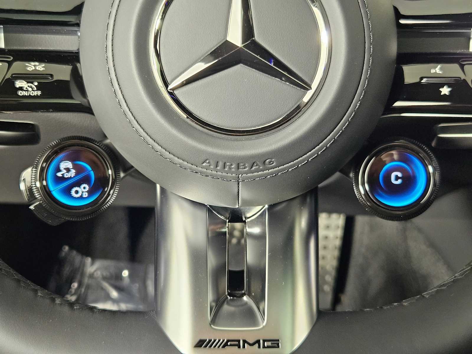 2025 Mercedes Benz S AMG 63 e 4MATIC photo 37