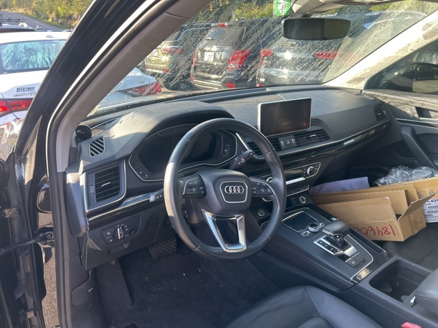 2019 Audi Q5 2.0T Premium Plus photo 2