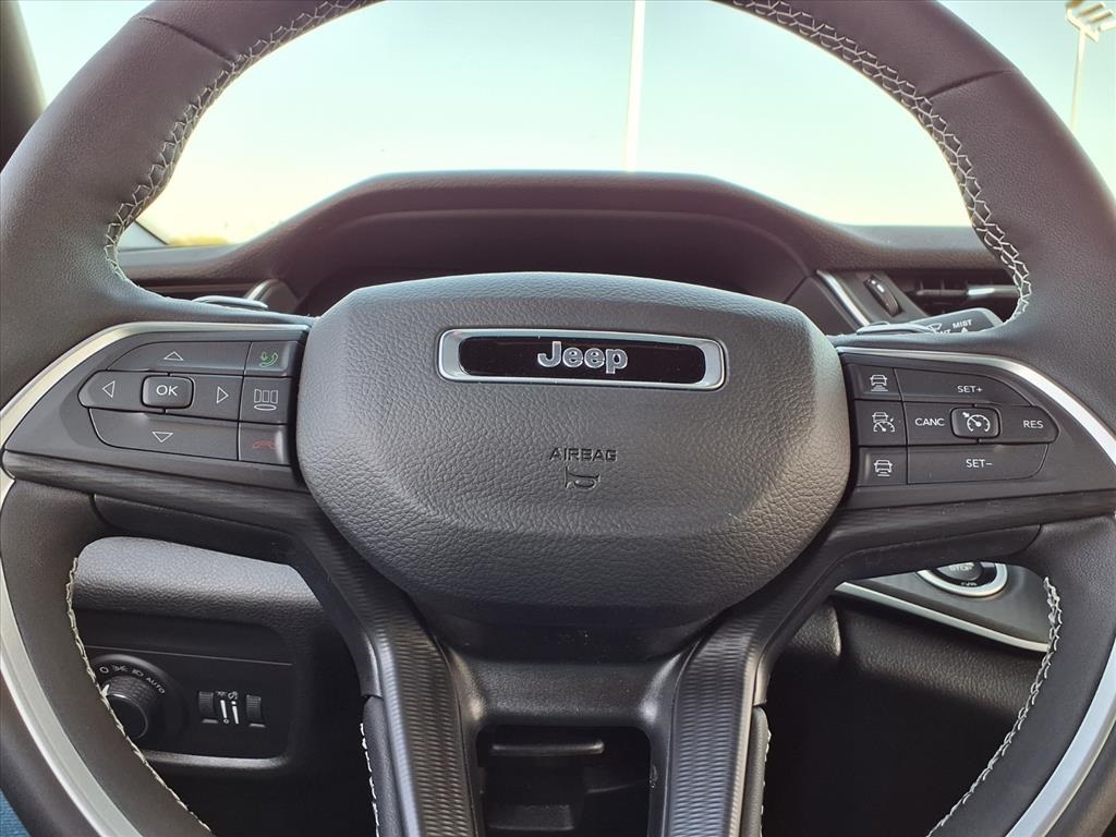 2025 Jeep Grand Cherokee Altitude X photo 20