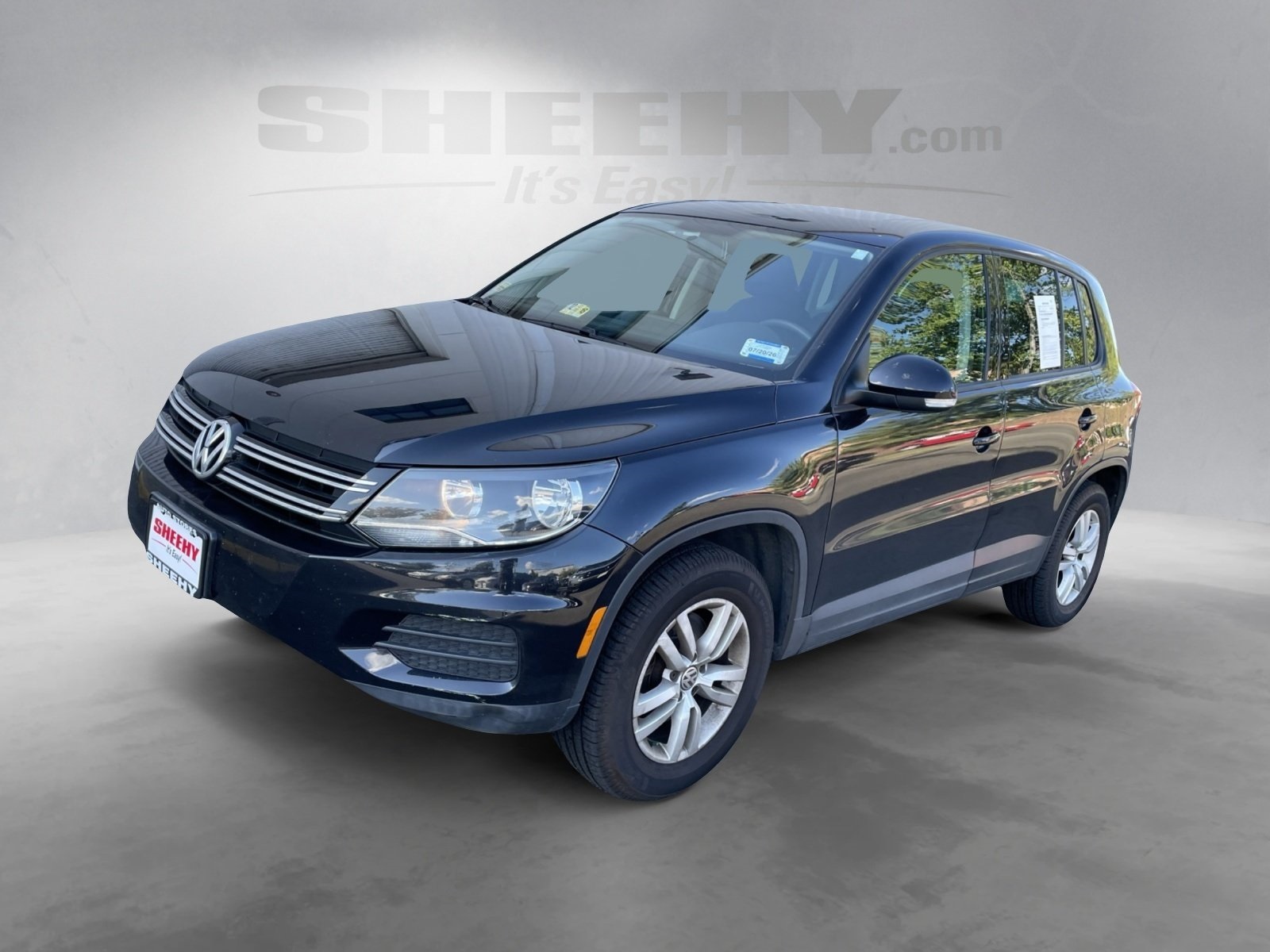 2012 Volkswagen Tiguan S photo 14