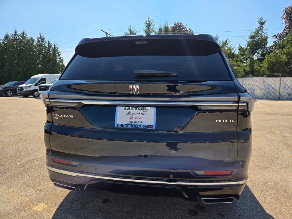 2026 Buick Enclave Avenir photo 12