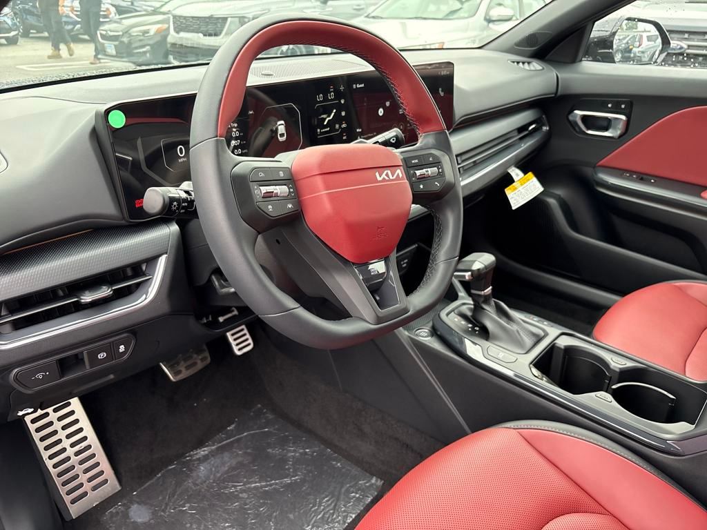 2025 Kia K4 GT-Line Turbo photo 13