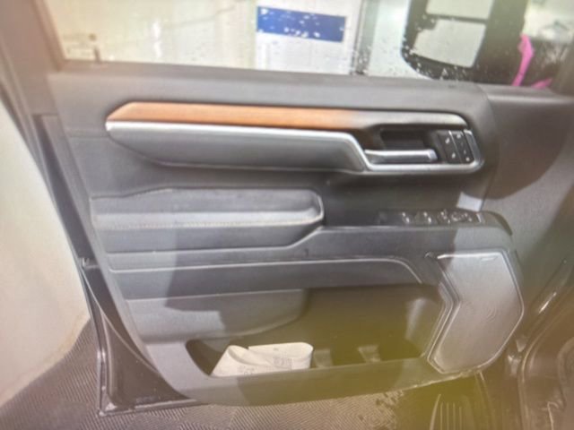 2025 Gmc Sierra 2500 HD Denali photo 3