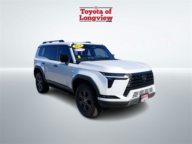 2024 Lexus GX Overtrail's photo