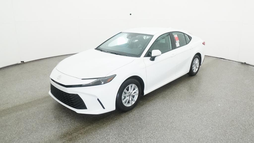 2026 Toyota Camry LE's photo
