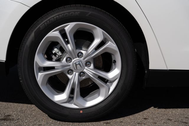 2025 Honda Accord LX photo 12