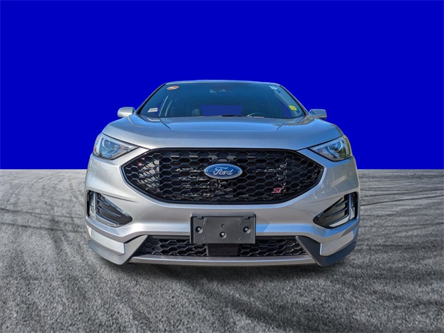 2022 Ford Edge ST photo 9