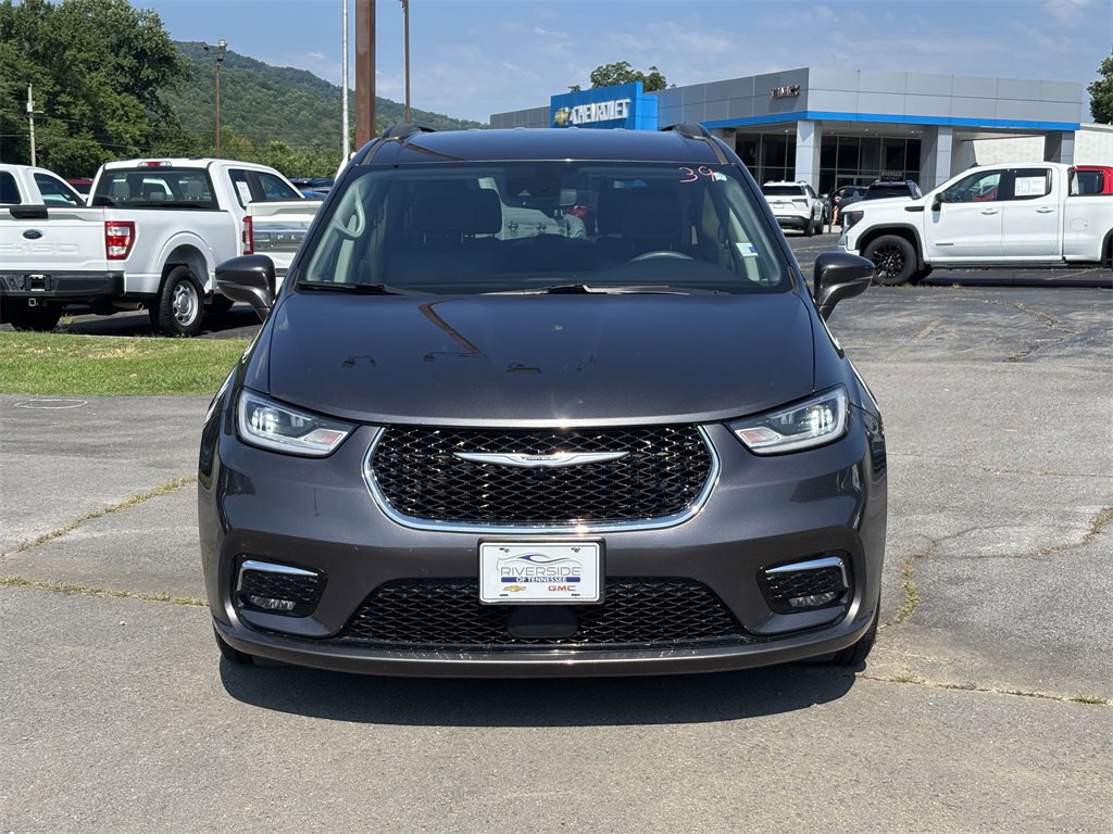 2022 Chrysler Pacifica Touring L photo 4