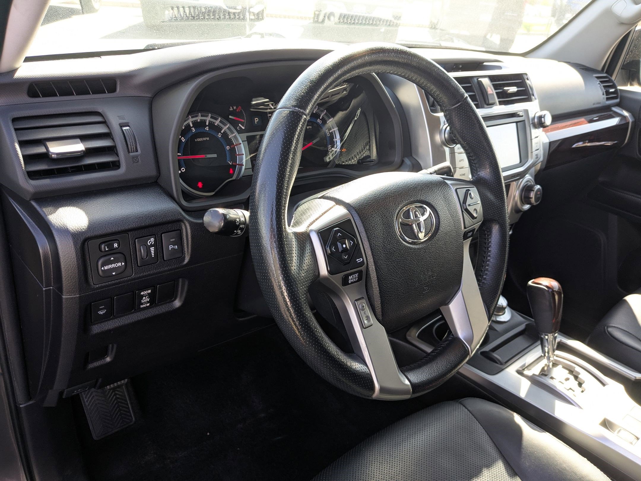 2016 Toyota 4Runner Limited photo 12