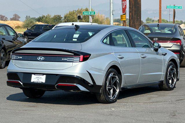 2025 Hyundai Sonata SEL Convenience photo 4