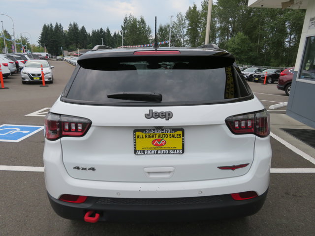 2024 Jeep Compass Trailhawk photo 3