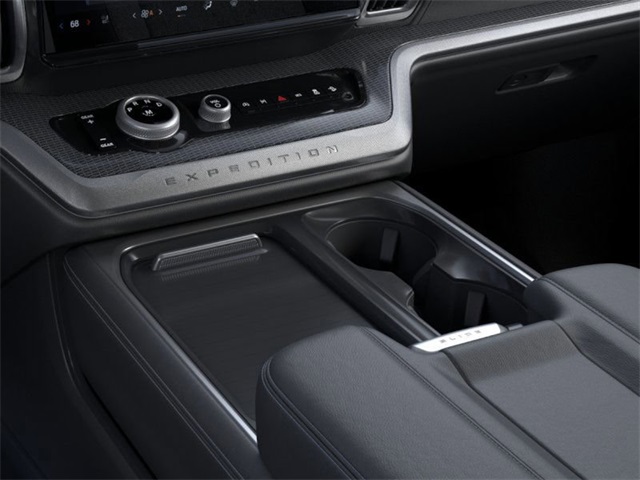 2025 Ford Expedition MAX Platinum photo 14