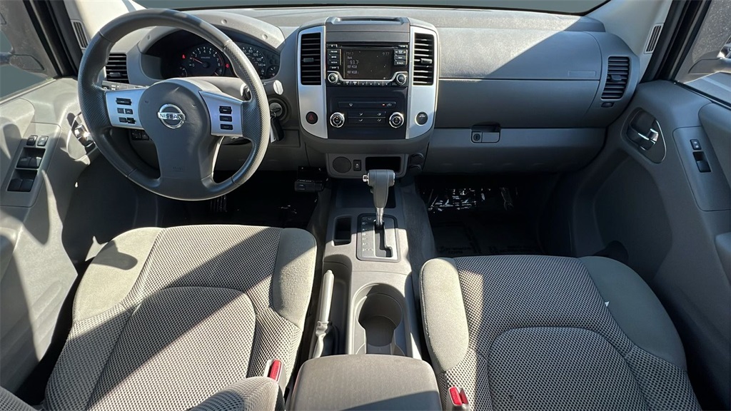 2016 Nissan Frontier SV photo 4