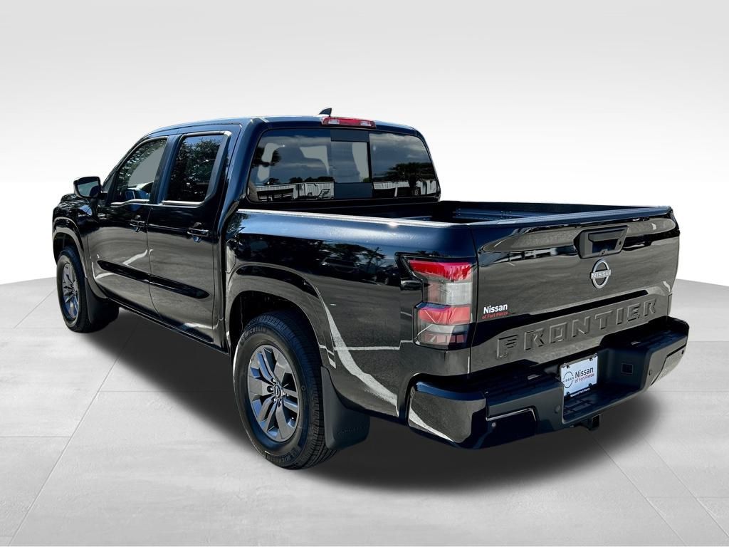 2026 Nissan Frontier Crew Cab SV photo 3