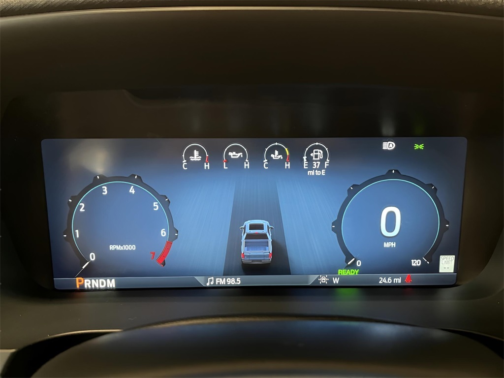 2025 Ford F-150 XLT photo 16
