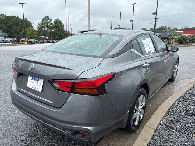 2024 Nissan Altima 2.5 S photo 8