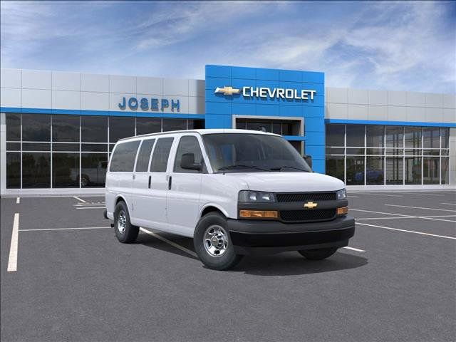 2025 Chevrolet Express Passenger LS's photo