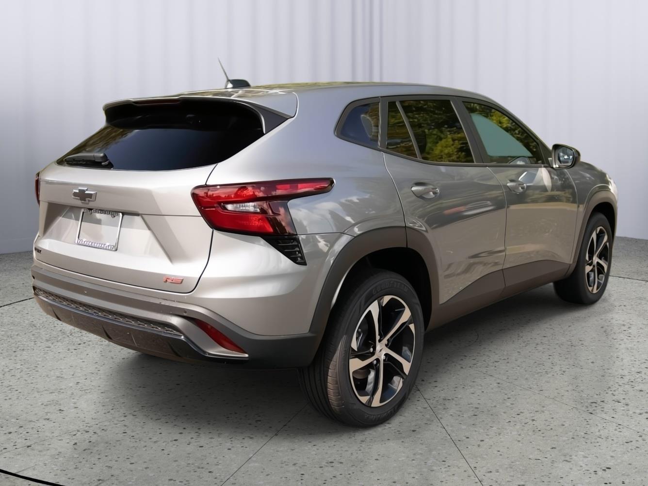 2025 Chevrolet Trax photo 7