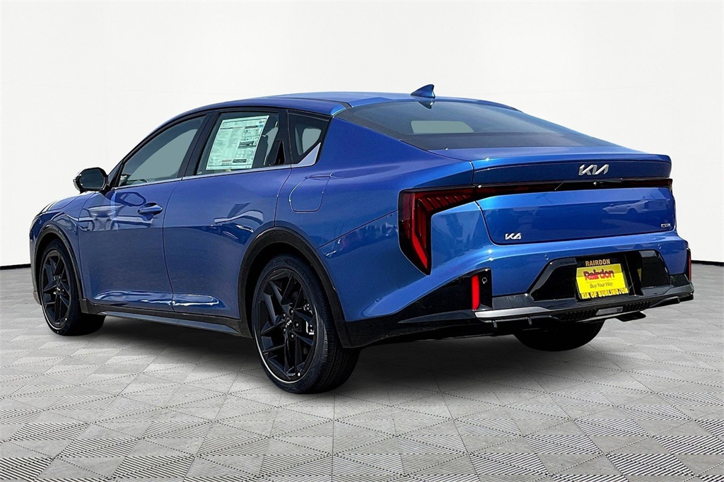 2025 Kia K4 GT-Line Turbo photo 3