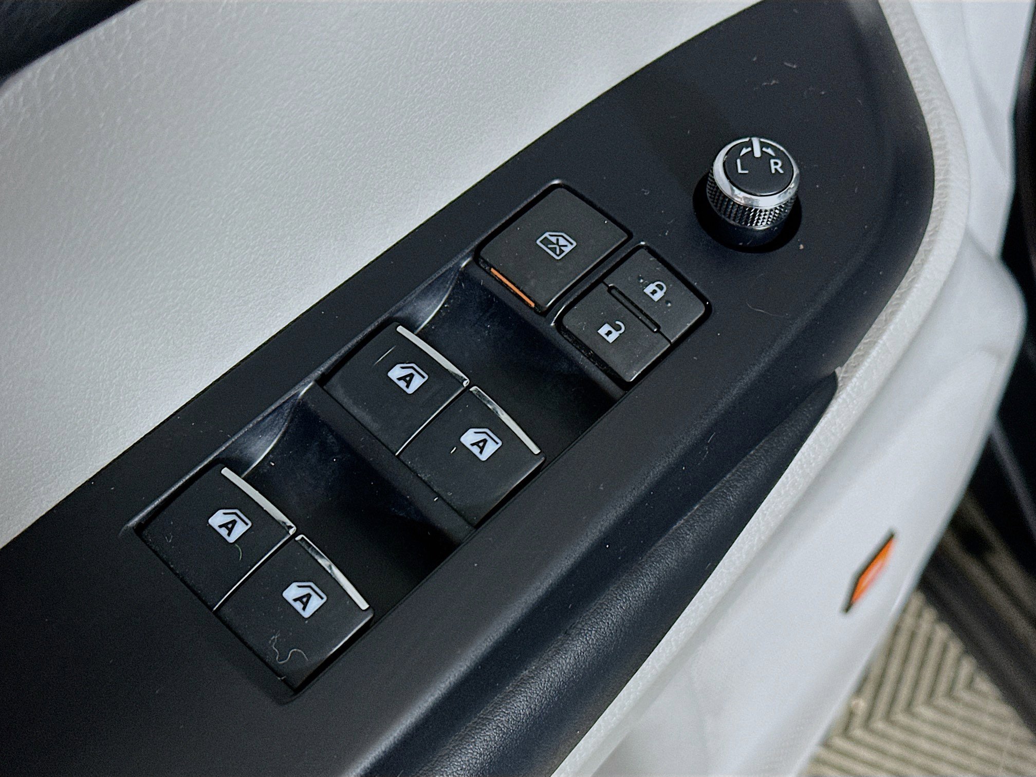 2018 Toyota Highlander Limited photo 17