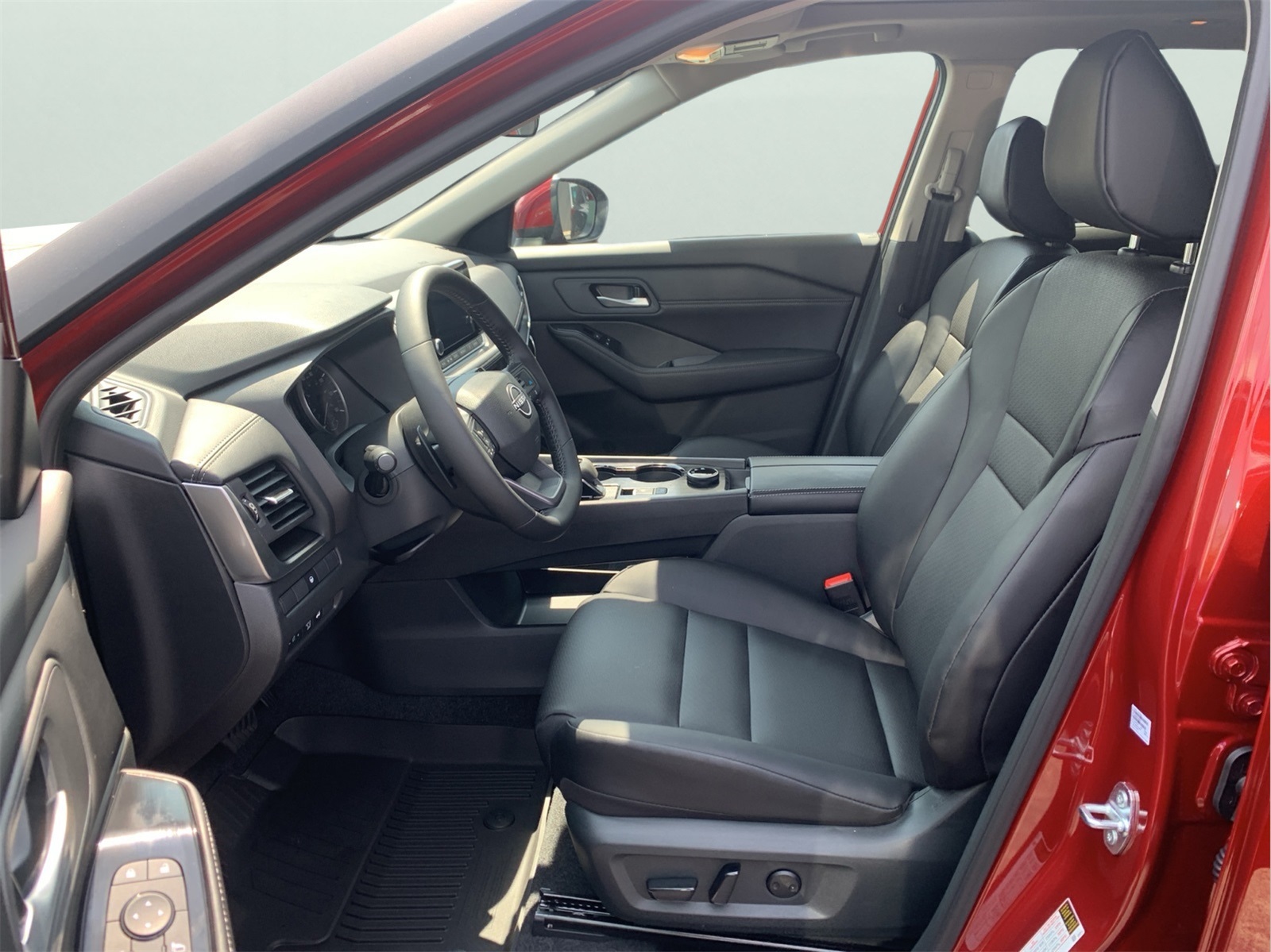 2026 Nissan Rogue SV photo 13