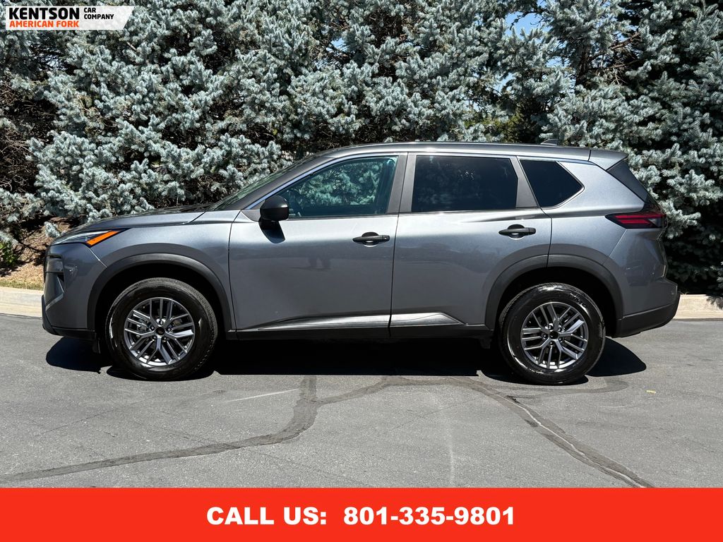 2024 Nissan Rogue S photo 4