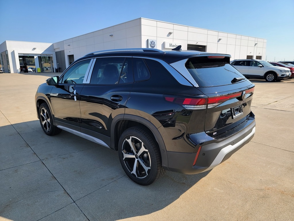 2025 Volkswagen Tiguan SE photo 5