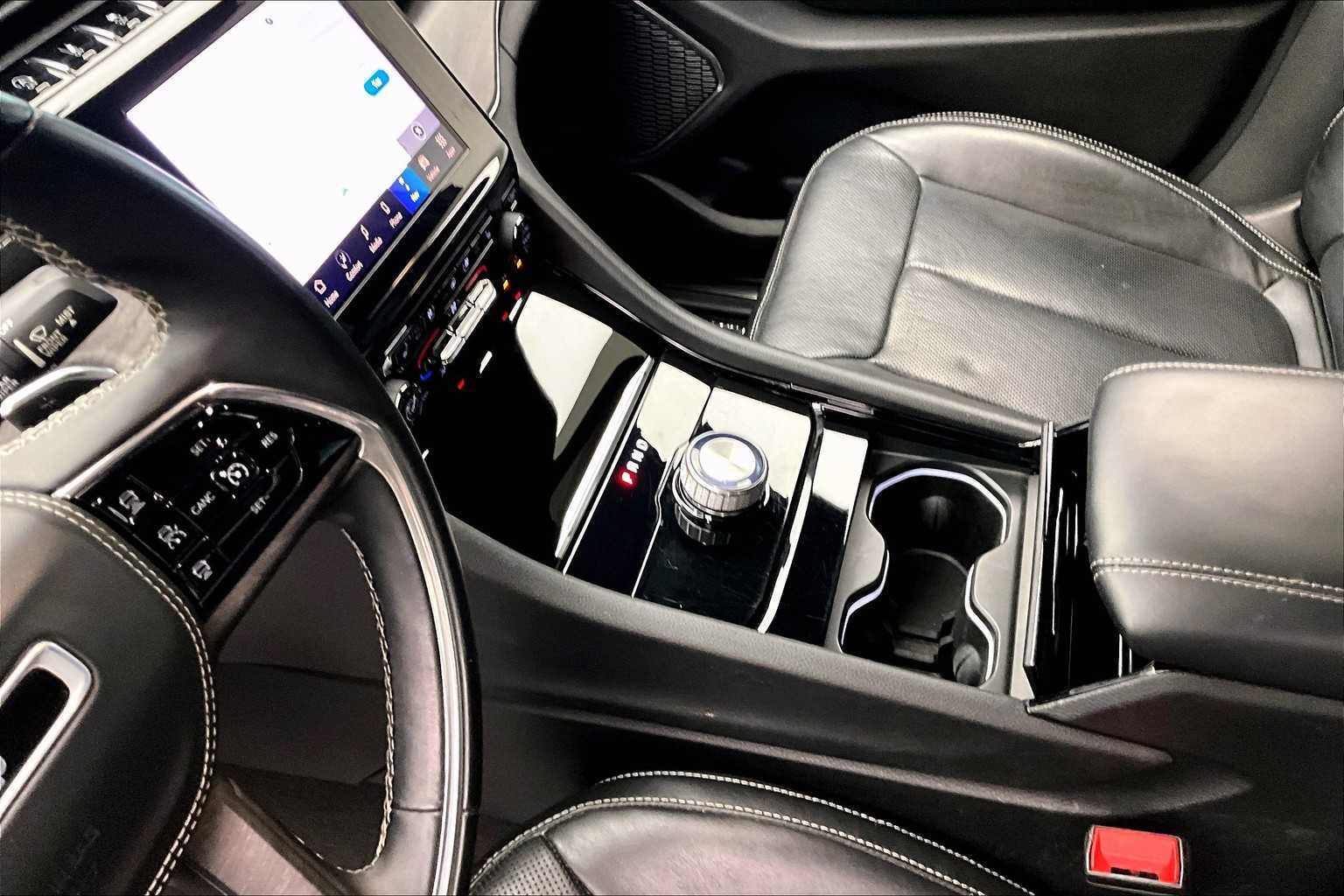 2022 Jeep Grand Cherokee Overland photo 15