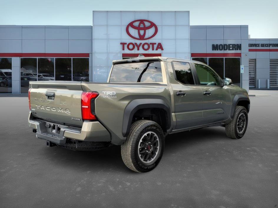 2024 Toyota Tacoma TRD photo 5
