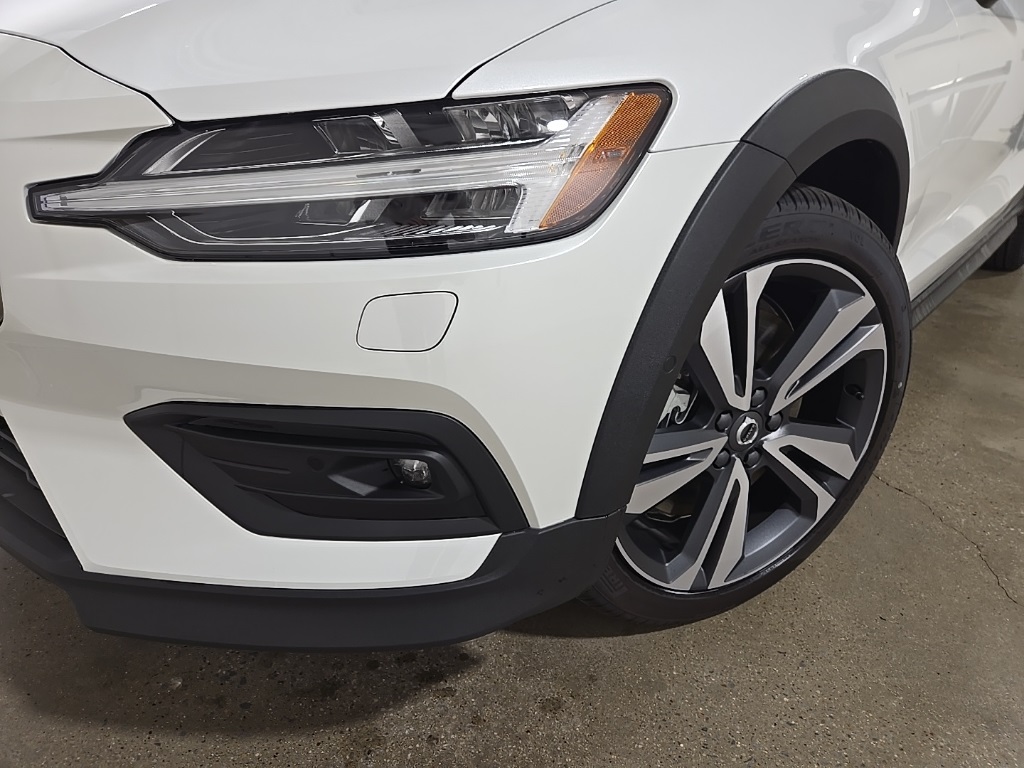 2026 Volvo V60 Plus photo 20