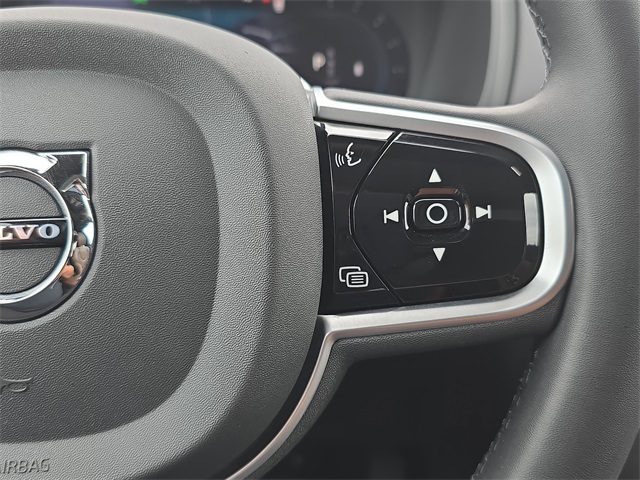 2023 Volvo XC90 Ultimate AWD photo 18