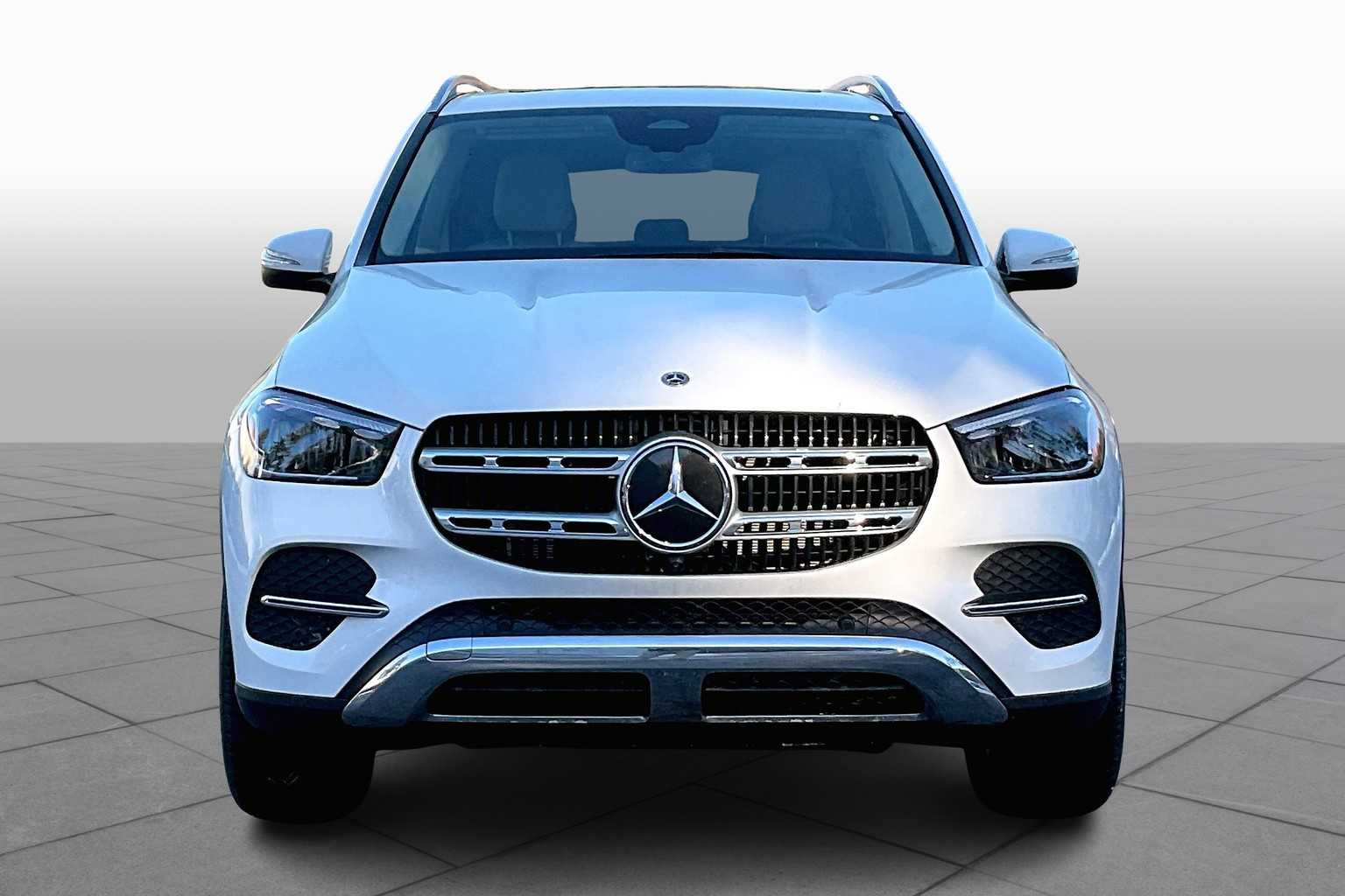 2025 Mercedes Benz GLE 350 4MATIC photo 3