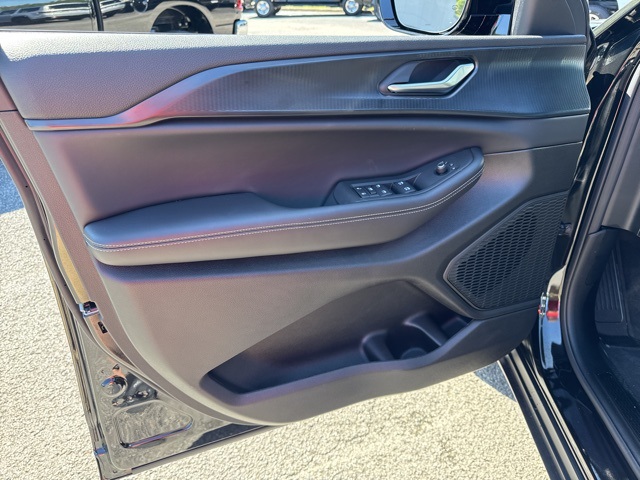 2025 Jeep Grand Cherokee Altitude X photo 11