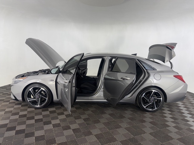 2023 Hyundai Elantra N Line photo 12